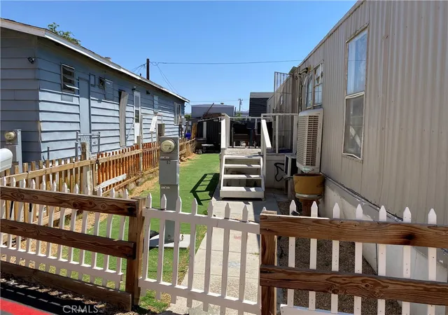 Manufactured home for sale at 22325 US Hwy 18 #47, Apple Valley, CA 92307 | MLS# SR26147691