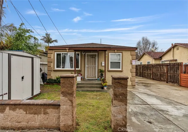 Photo 4 of Sale Pending at 4555 W 160th Street, Lawndale, CA 90260 | MLS# DW26143154 | Listing updated on 2026-10-01