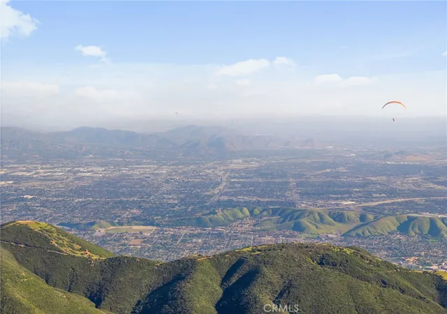 42nd image of 1015 Summit, Crestline, CA 92325 | MLS# CV26146983