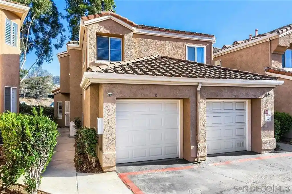 Listing Photo 2 - Condo for sale in 13801 Pinkard Wy located at 13801 Pinkard Wy, El Cajon, CA 92021 - Unit 13801 Pinkard Way