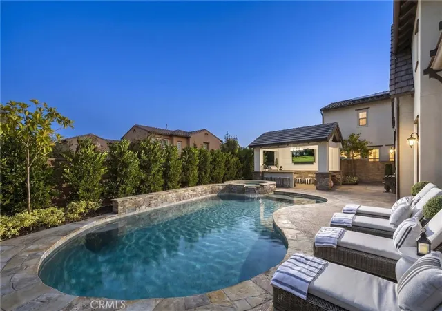 Photo 1 of Single family home for sale at 10 Jenny, Ladera Ranch, CA 92694 | MLS# OC26143170 | Listing updated on 2026-10-04