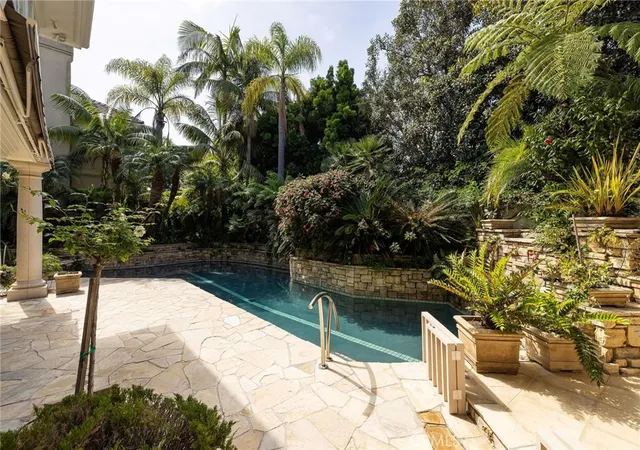 2nd image of 3 Weybridge Ct, Newport Beach, CA 92660 | MLS# OC26146570