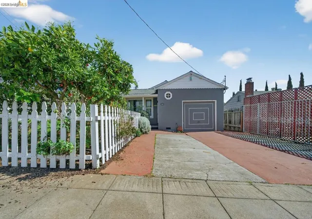 Homes for sale in Oakland, CA | 3734 Mcclelland St, Oakland, CA 94619 | MLS# 41140743