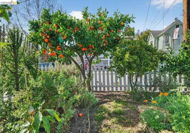 Homes for sale in Oakland, CA | 3734 Mcclelland St, Oakland, CA 94619 | MLS# 41140743