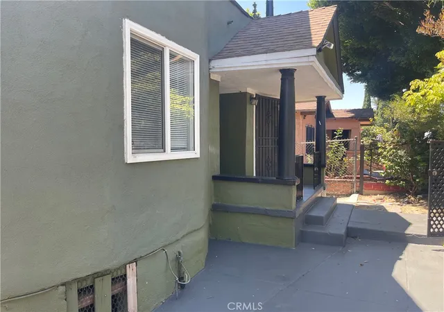4th image of 702 S Soto, Los Angeles, CA 90023 | MLS# SR26148044