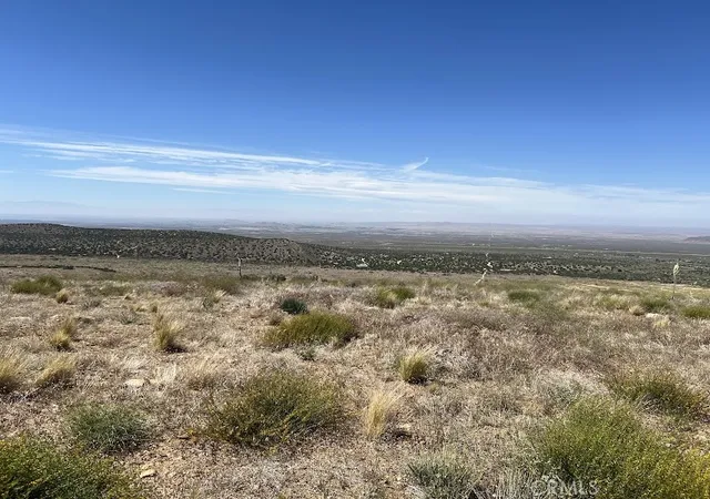 2nd image of 0 200, Llano, CA 93544 | MLS# SR26145313