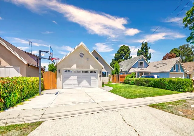 Photo 3 of Sale Pending at 1051 West 184th, Gardena, CA 90248 | MLS# SB26148117 | Listing updated on 2026-09-01