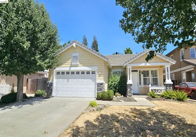 Photo 2 of Single family home for sale at 707 Thompsons Dr, Brentwood, CA 94513 | MLS# 41140762 | Listing updated on 2026-10-02