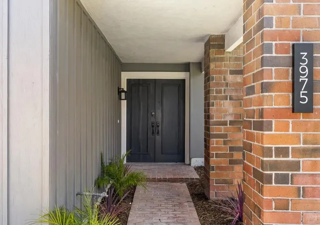 Photo 3 of Sale Pending at 3975 Catamarca Dr, San Diego, CA 92124 | MLS# PTP2605126 | Listing updated on 2026-09-22