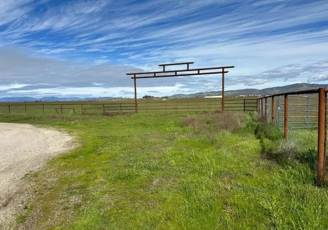 3rd image of 67941 Jolon Rd, Lockwood, CA 93928 | MLS# ML82053415