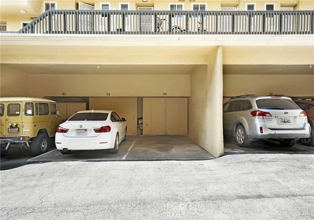 2nd image of 770 W Imperial Ave, El Segundo, CA 90245