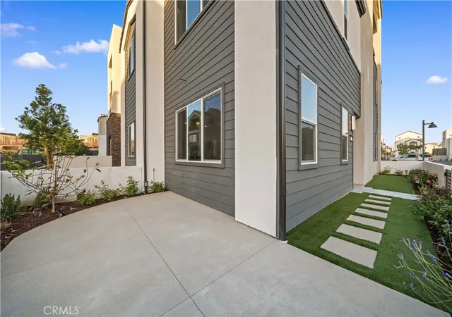 4th image of 141 Sawbuck, Irvine, CA 92618 | MLS# OC26148275