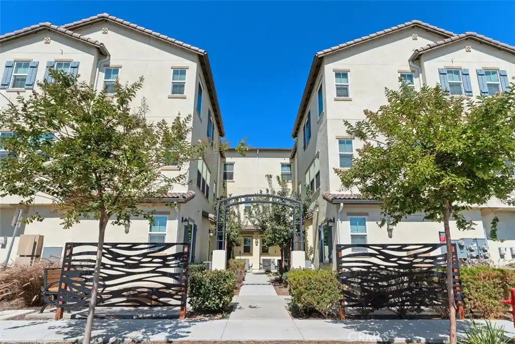 Listing Photo 1 - Condo for sale in 784 N Ethan located at 784 N Ethan, Anaheim, CA 92805 - Unit 784 N Ethan
