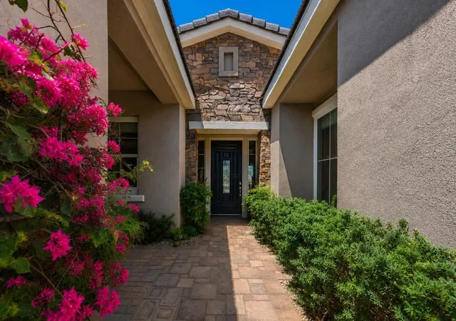 Photo 2 of Single family home for sale at 81206 Barrel Cactus Rd, La Quinta, CA 92253 | MLS# 219150046DA | Listing updated on 2026-10-08