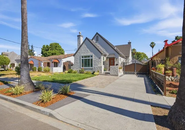 Photo 1 of Sale Pending at 635 Riverside Dr, San Jose, CA 95125 | MLS# ML82052576 | Listing updated on 2026-10-09