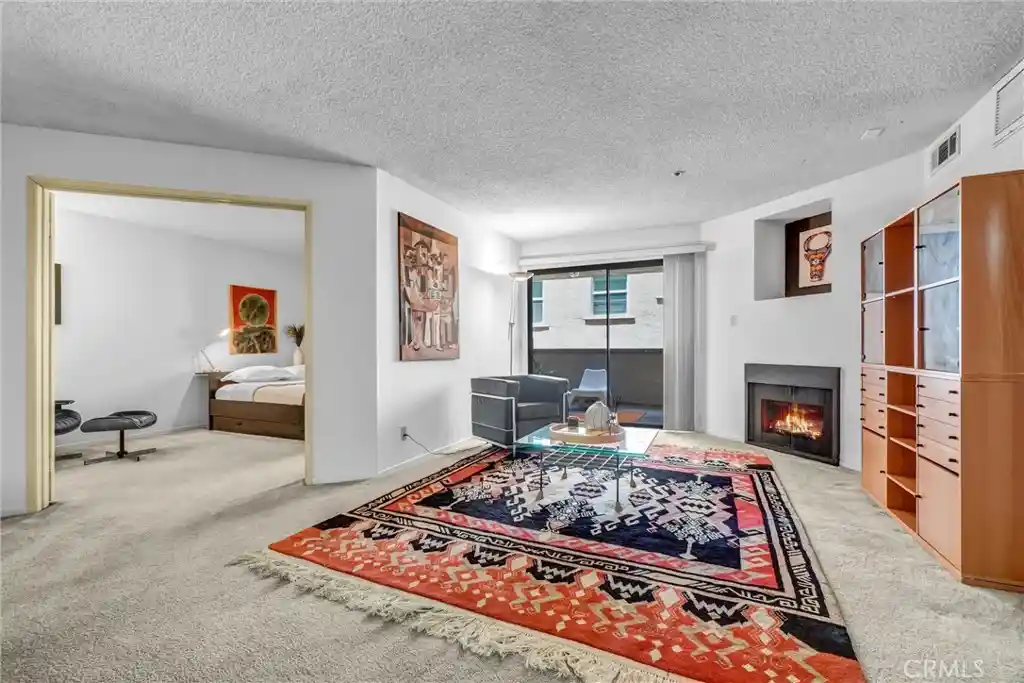 Photo 1 of Condo for sale at 35 Linden Ave Unit 304, Long Beach, CA 90802 | MLS# OC26147282 | Listing updated on 2026-10-22