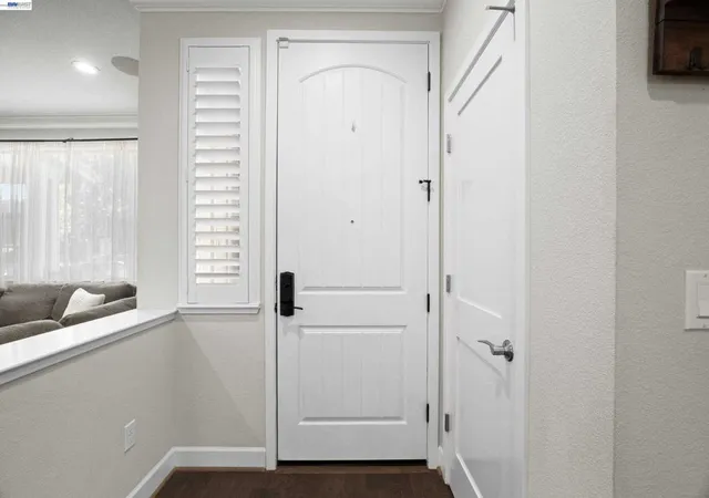 Listing Photo 5 - Condo for sale in building located at 241 Fennel Wy, Livermore, CA 94551