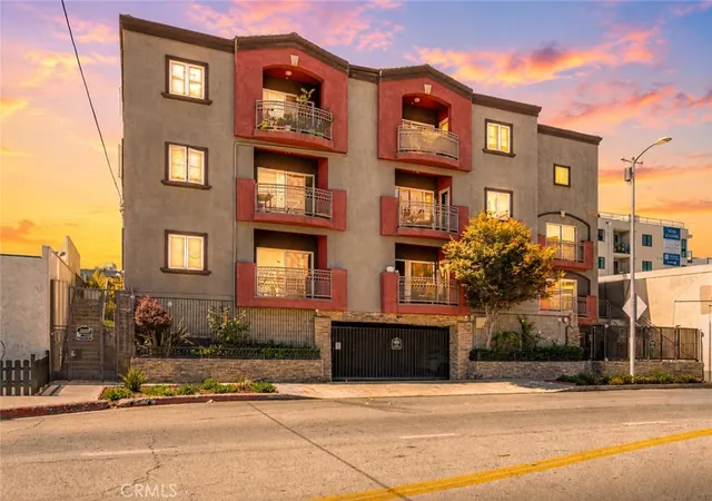 1st image of 11124 Burbank Blvd #101, North Hollywood, CA 91601 | MLS# GD26144579
