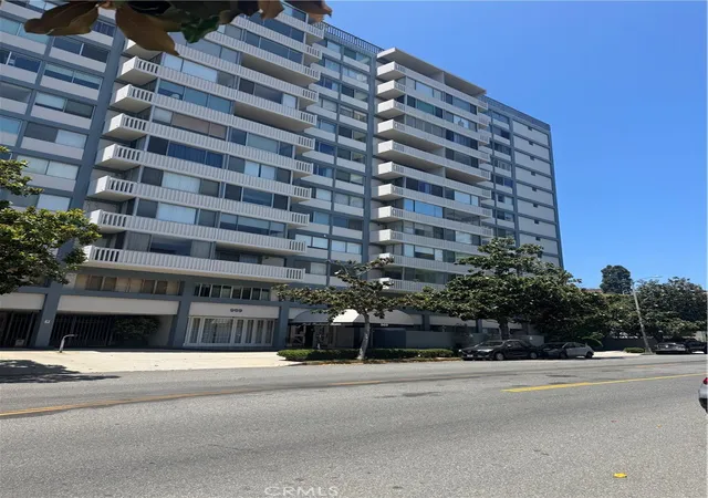 Photo 3 of Condo for sale at 969 Hilgard #1400, Los Angeles, CA 90024 | MLS# WS26139975 | Listing updated on 2026-07-09