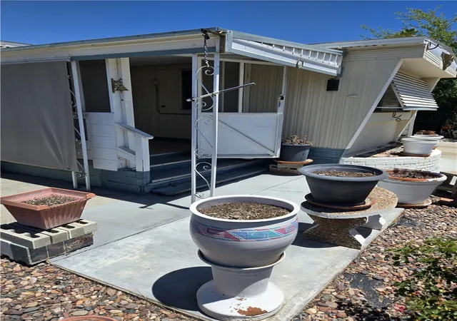 Homes for sale in Hemet, CA | 250 Santa Clara, Hemet, CA 92543 | MLS# IG26144144