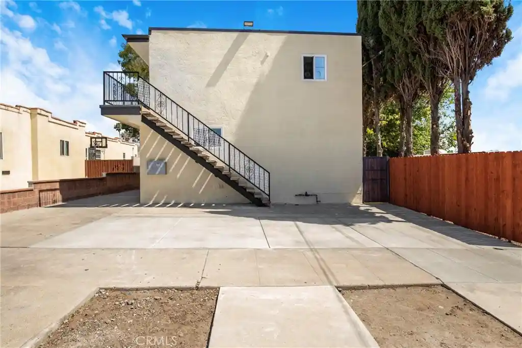 Photo 1 of Multi family home for sale at 564 W Macarthur, San Pedro, CA 90731 | MLS# SB26145747 | Listing updated on 2026-08-17