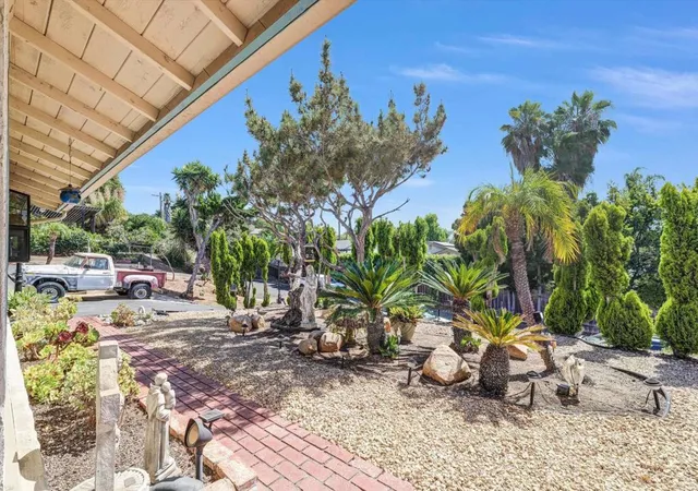 Photo 3 of Single family home for sale at 1154 Monte Vista Dr, Vista, CA 92084 | MLS# NDP2606505 | Listing updated on 2026-09-25