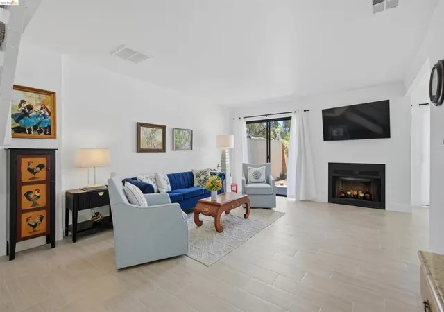 Homes for sale in Pleasant Hill, CA | 25 Bud Ct, Pleasant Hill, CA 94523 | MLS# 41140828
