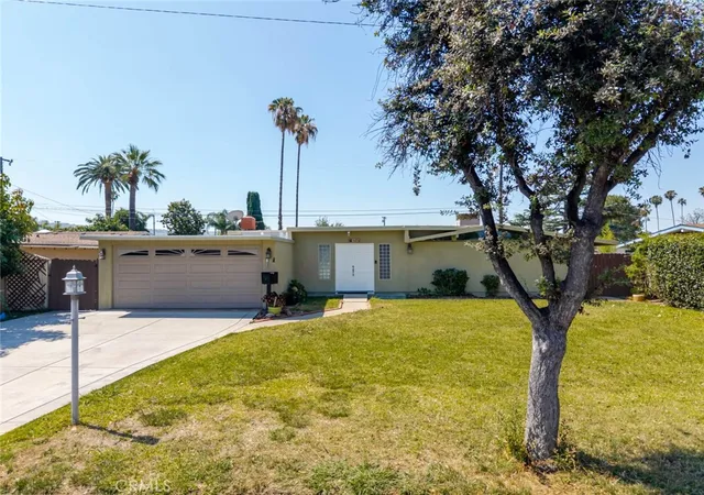 Photo 3 of Single family home for sale at 1434 E Holly Oak Dr, West Covina, CA 91791 | MLS# CV26101097 | Listing updated on 2026-10-05