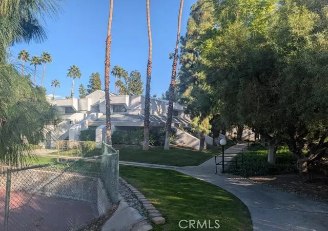 Homes for sale in Palm Springs, CA | 5301 E Waverly Drive, Palm Springs, CA 92264 | Houzeo