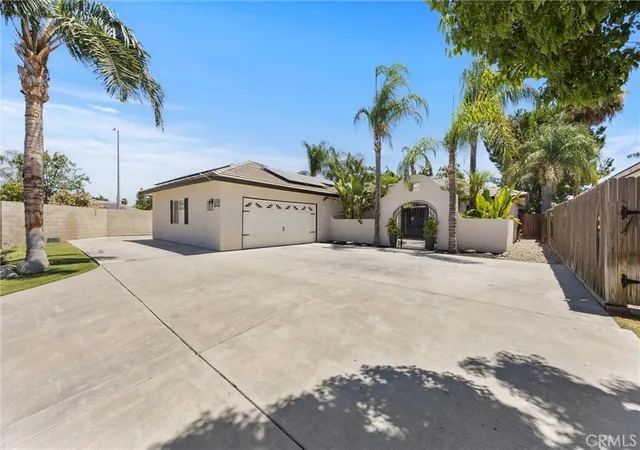 Single family home for sale at 4908 Polo Clb, Bakersfield, CA 93312 | MLS# SC26142607