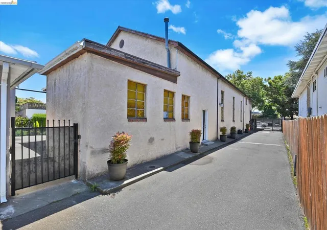 Photo 3 of Multi family home for sale at 1190 Davis St, San Leandro, CA 94577 | MLS# 41140857 | Listing updated on 2026-09-30