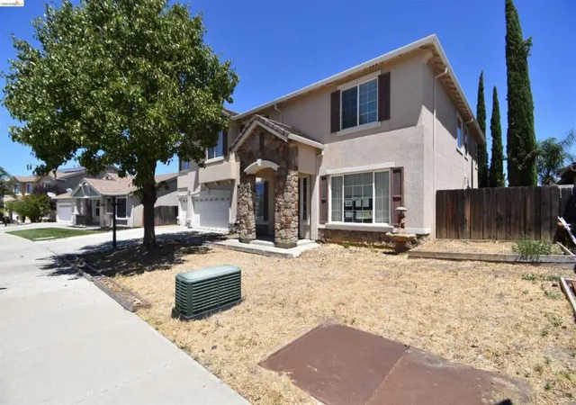 Photo 2 of Single family home for sale at 1875 Ventura Dr, Pittsburg, CA 94565 | MLS# 41140859 | Listing updated on 2026-10-08