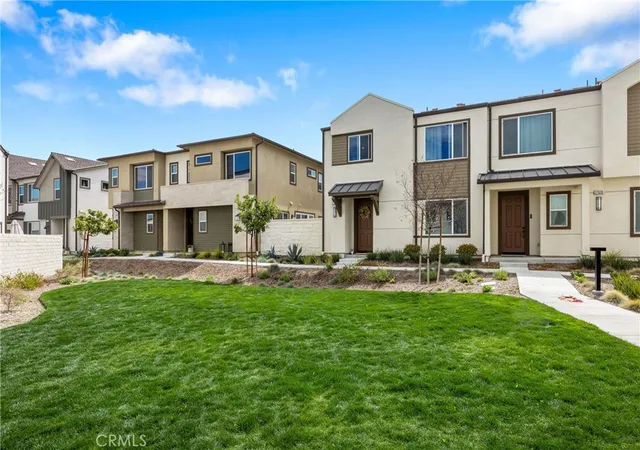 Photo 1 of Sale Pending at 27632 Ensemble, Valencia, CA 91381 | MLS# SR26148477 | Listing updated on 2026-09-23