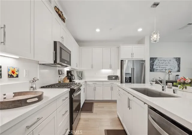 Photo 3 of Sale Pending at 27632 Ensemble, Valencia, CA 91381 | MLS# SR26148477 | Listing updated on 2026-09-23