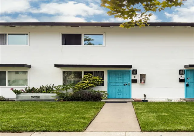 2nd image of 2729 S Baker, Santa Ana, CA 92707 | MLS# OC26148457
