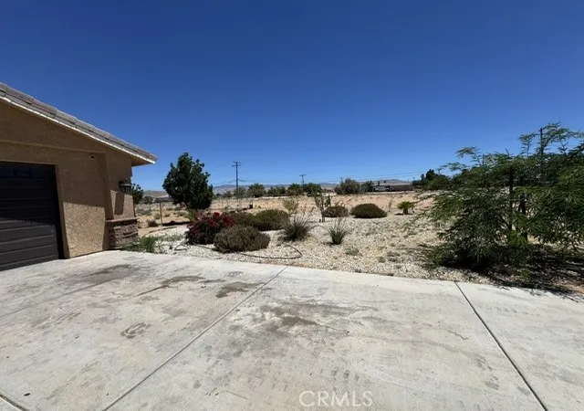 4th image of 21832 Thunderbird, Apple Valley, CA 92307 | MLS# CV26148677