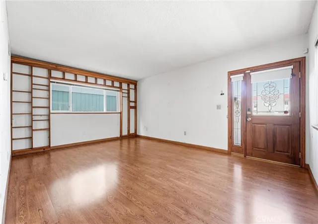 Photo 2 of Single family home for sale at 3209 S Pacific Ave, San Pedro, CA 90731 | MLS# OC26148278 | Listing updated on 2026-09-23