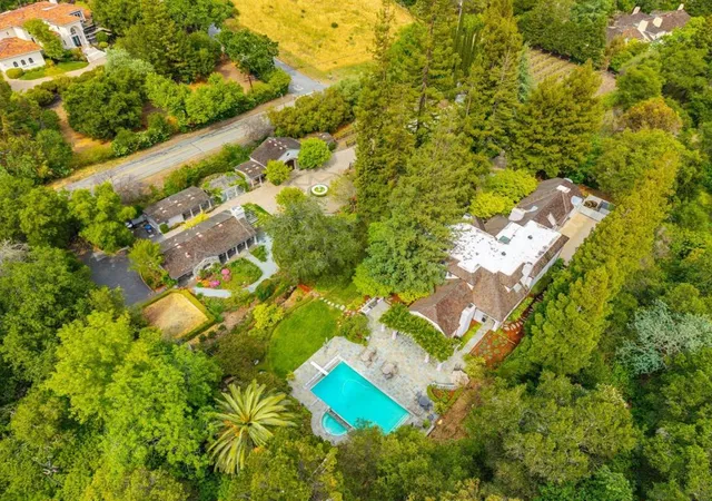61st image of 24970 Okeefe Ln, Los Altos Hills, CA 94022 | MLS# ML82051008