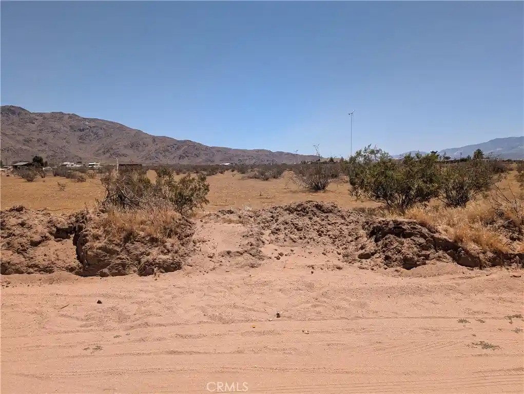 Photo 1 of Land for sale at 0 Manzana Parcel #0435 022 15 Dr, Apple Valley, CA 92308 | MLS# HD26145554 | Listing updated on 2026-10-20