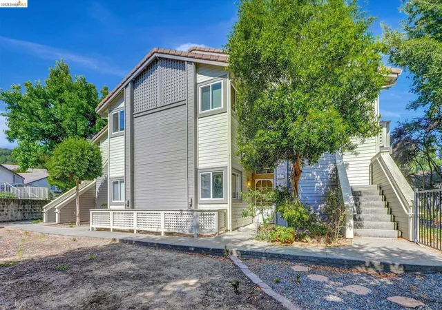 Photo 1 of Sale Pending at 243 Florence Ct, Hercules, CA 94547 | MLS# 41140879 | Listing updated on 2026-09-19