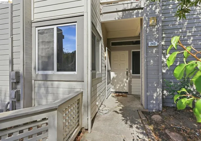 Photo 2 of Sale Pending at 243 Florence Ct, Hercules, CA 94547 | MLS# 41140879 | Listing updated on 2026-09-19