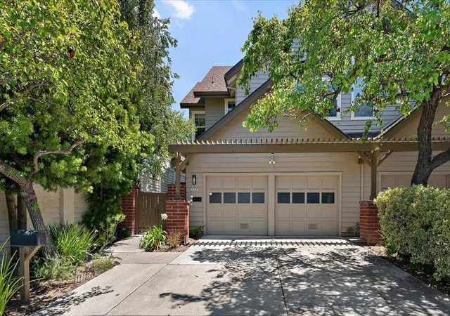 Homes for sale in Menlo Park, CA | 2131 Avy Ave, Menlo Park, CA 94025 | MLS# ML82050377