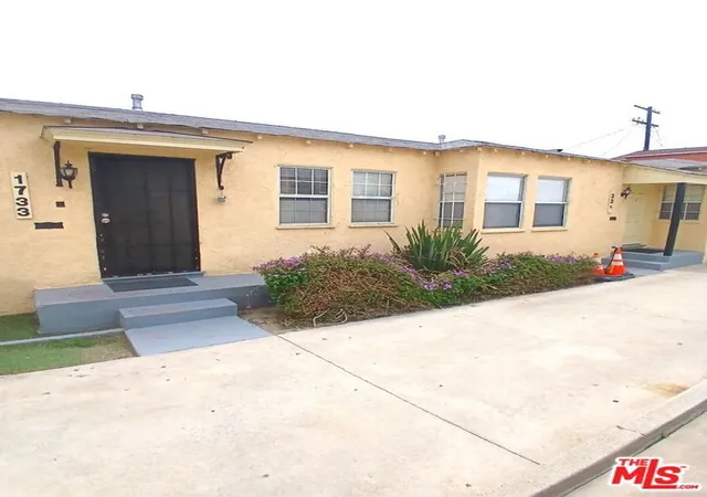 Listing Photo 3 - Condo for sale in building located at 1733 S La Brea Ave, Los Angeles, CA 90019