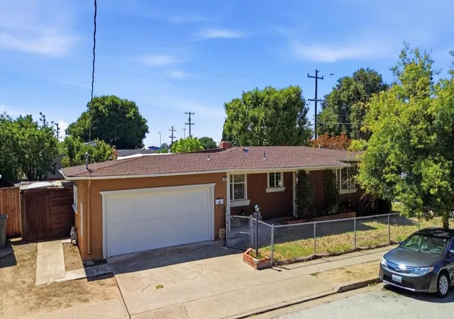 Homes for sale in East Palo Alto, CA | 2495 Gloria Wy, East Palo Alto, CA 94303 | MLS# ML82053517
