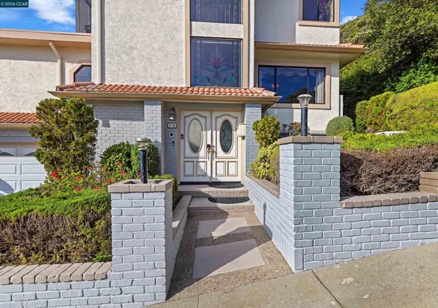 Photo 2 of Single family home for sale at 716 Gelston Pl, El Cerrito, CA 94530 | MLS# 41140884 | Listing updated on 2026-09-01
