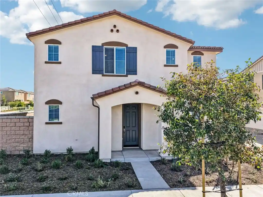 Photo 1 of Single family home for sale at 1980 Limetta Ln, Redlands, CA 92374 | MLS# OC26136541 | Listing updated on 2026-10-22
