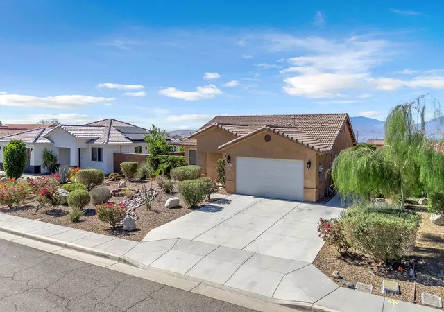 Homes for sale in Desert Hot Springs, CA | 65377 Salida Del Sol Pl, Desert Hot Springs, CA 92240 | MLS# 219150063DA