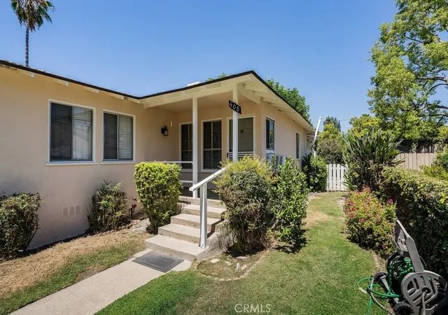Photo 3 of Sale Pending at 508 N Rosemary Ln, Burbank, CA 91505 | MLS# SR26148082 | Listing updated on 2026-09-16