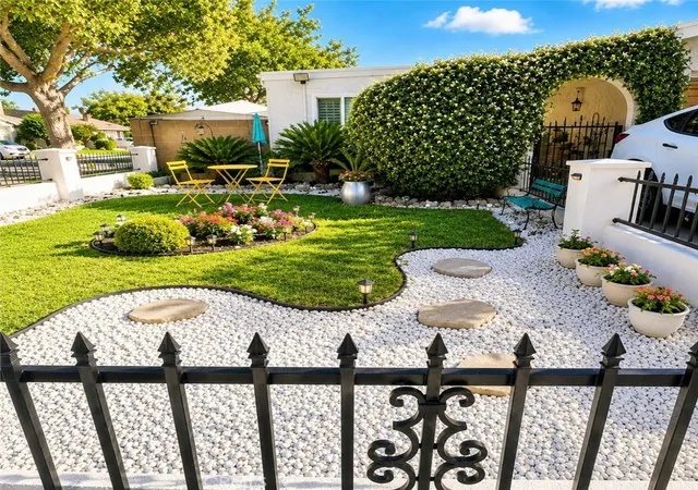 2nd image of 2513 W Mall Pl, Anaheim, CA 92804 | MLS# PW26148850