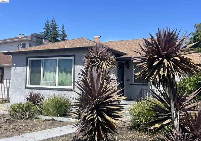 Homes for sale in Oakland, CA | 2253 Warner Ave, Oakland, CA 94603 | MLS# 41140907